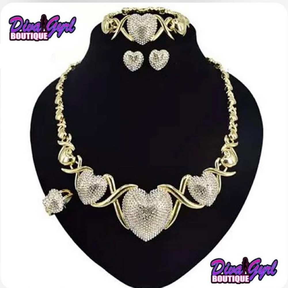 Gold Big Heart Jewelry Set